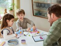 LEGO Gabbys Puppenhaus 10796 Gabbys Kätzchen Öhrchen LEGO_10796_Lifestyle_Build.jpg