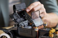 LEGO Advanced Models 11376 Ford Model T LEGO_11376_Lifestyle_Build_04.jpg