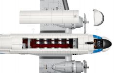LEGO Advanced Models 11378 Douglas™ DC-3™ PAN AM® Passagierflugzeug LEGO_11378_WEB_SEC03_NOBG.jpg