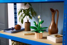 LEGO Botanicals 11504 Friedenslilie LEGO_11504_Lifestyle_Envr_02_en-gb.jpg