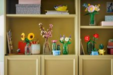 LEGO Botanicals 11508 Gänseblümchen LEGO_11509_11508_10349_10347_40460_40725_40524_Lifestyle_envr_en-gb.jpg