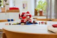 LEGO 21270 - Modell im Umgebungsbild