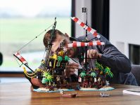 LEGO 21322 - Bild 17