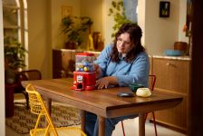 LEGO Ideas 21358 Spielzeugautomat mit Minifiguren LEGO_21358_Lifestyle_Cons_01_en-gb.jpg