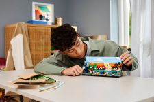 LEGO 21589 - Fertige Modelle in Aktion