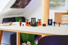LEGO 21590 - Modell im Umgebungsbild