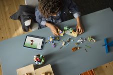 LEGO Minecraft 21598 Unterwasser-Abenteuer LEGO_21598_Lifestyle_Build.jpg