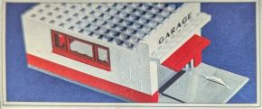 LEGO System 236 Garage with Automatic Door (Gray base and door frame)