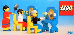LEGO Homemaker 296 Ladies' Hairdressers