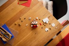 LEGO Seasonal 40864 Glücksbringer LEGO_40864_Lifestyle_Build_en-gb.jpg