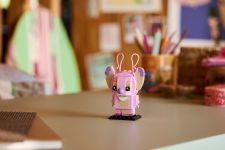 LEGO BrickHeadz 40922 Lilo & Stitch: Angel LEGO_40922_Lifestyle_Envr_en-gb.jpg