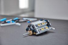 LEGO 42083 - Bild 6