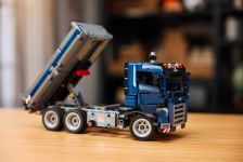LEGO 42203 - Fertiges Modell 3