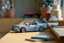 LEGO 42210 - Umgebungsbild 1