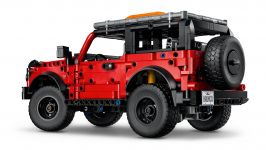LEGO Technic 42213 Ford Bronco® Offroader LEGO_42213_WEB_SEC02_NOBG.jpg