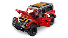 LEGO Technic 42213 Ford Bronco® Offroader LEGO_42213_WEB_SEC04_NOBG.jpg