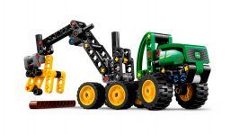 LEGO Technic 42218 John Deere 1470H Rad-Harvester LEGO_42218_WEB_SEC03_NOBG.jpg
