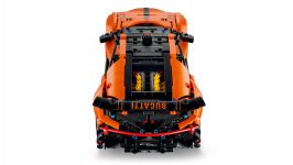 LEGO Technic 42222 Bugatti Chiron Pur Sport Hypercar LEGO_42222_WEB_SEC04_NOBG_en-gb.jpg