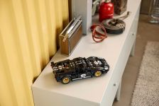 LEGO 42223 - Umgebungsbild 1