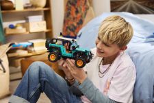 LEGO 42227 - Fertige Modelle in Aktion