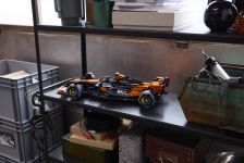 LEGO 42228 - Umgebungsbild 2