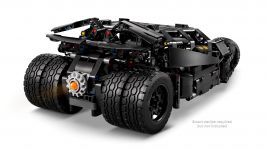 LEGO Technic 42239 Batmobile™ Tumbler LEGO_42239_WEB_SEC03_NOBG.jpg
