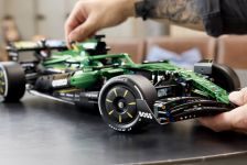 LEGO 42240 - Bauphase 9