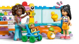 LEGO Friends 42645 Das Spielzimmer von Aliyas kleiner Schwester LEGO_42645_WEB_SEC01_NOBG.jpg