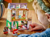 LEGO 42653 - Fertiges Modell 2