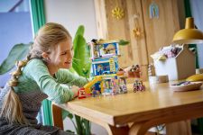 LEGO 42689 - Fertige Modelle in Aktion