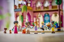 LEGO 42691 - Umgebungsbild 2