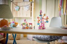 LEGO 42700 - Modell im Umgebungsbild