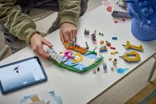 LEGO 43011 - Bauphase mit Anleitung