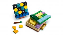 LEGO Disney 43241 Rapunzels Turm und die Taverne „Zum Quietscheentchen“ LEGO_43241_web_sec05_nobg.jpg