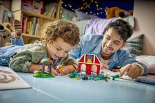 LEGO Disney 43304 Blazes Pferderanch LEGO_43304_Lifestyle_cons.jpg