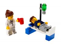 LEGO City 4936 Doc & Patient