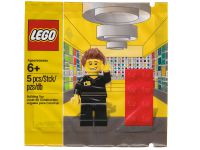 LEGO Miscellaneous 5001622 LEGO store employee LEGO_5001622_alt1.jpg