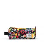 LEGO Gear 5009291 Settlement Pencil Case Little Herschel – Schnitzeljagd-Wiese