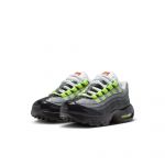 LEGO Gear 5010063 Nike Air Max 95 x LEGO® Schuhe für Jüngere Kinder