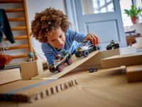 LEGO City 60449 Verfolgungsjagd im Polizeigeländewagen LEGO_60449_Lifestyle_cons_en-gb.jpg