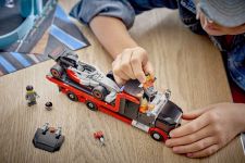 LEGO City 60493 F1® Truck mit Audi F1® Rennwagen LEGO_60493_Lifestyle_cons_2_en-gb.jpg