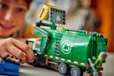 LEGO City 60495 Recycling-LKW LEGO_60495_Lifestyle_cons_2_en-gb.jpg