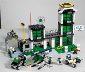 LEGO Town 6636 Command Post Central