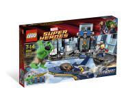LEGO Super Heroes 6868 Hulks™ Ausbruch mit dem Helicarrier LEGO_6868_alt1.jpg