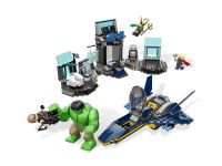 LEGO Super Heroes 6868 Hulks™ Ausbruch mit dem Helicarrier LEGO_6868_alt4.jpg