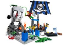 LEGO 4 Juniors 7074 Pirateninsel