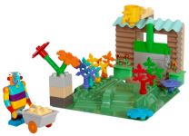 LEGO Explore 7437 Gardening with Stripy
