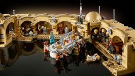 LEGO 75290 - Detailansicht 1
