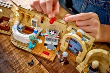 LEGO 75425 - Fertiges Modell 2