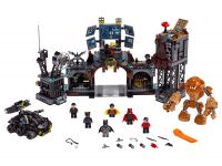 LEGO Super Heroes 76122 Clayface™ Invasion in die Bathöhle